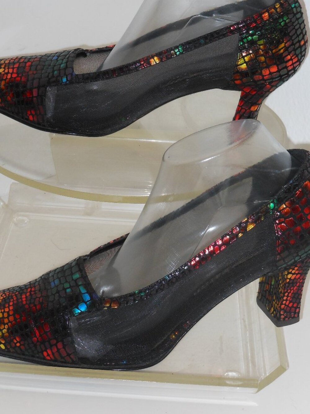J. RENEE MULTI-COLOR PUMPS SIZE 11 MEDIUM